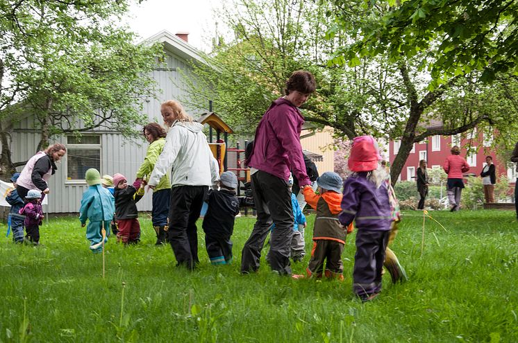 Baklängesmarsch för trafiksäkerhet