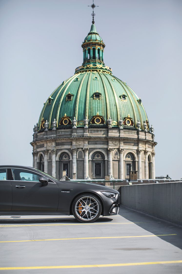 Mercedes-AMG GT 63 s