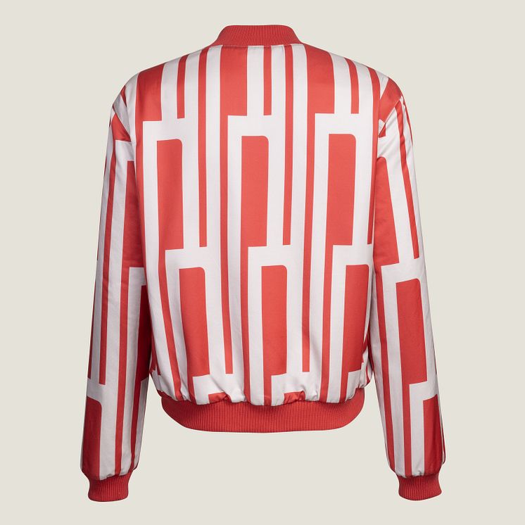 RR_Collection_Women's_Jacket_190225_05.jpg