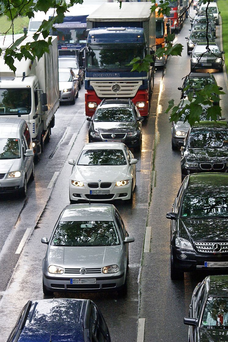 Wenn’s voll wird, Rettungsgasse bilden!