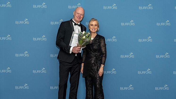 Carl-Henrik Ageman, mäklare Näringsliv och Christina Henriksson, regionchef