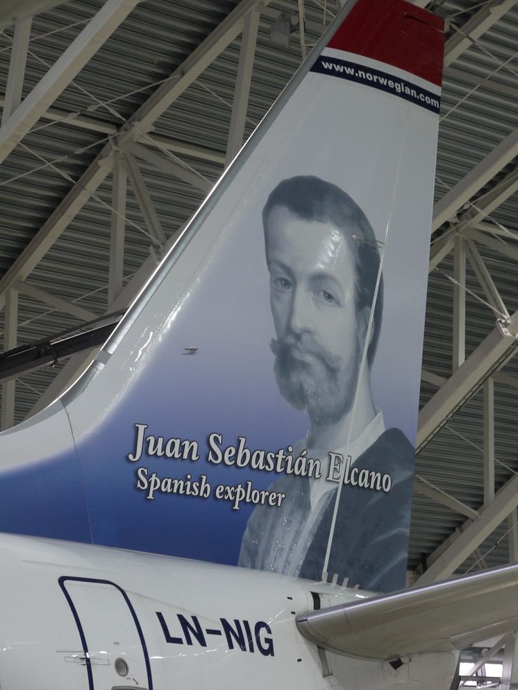 Juan Sebastián Elcano's tail (LN-NIG) at Norwegian's hangar in Oslo.