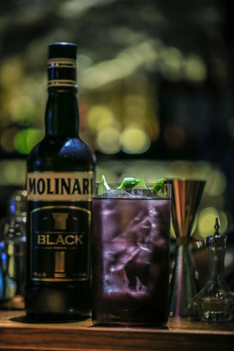 Molinari Black drinkbild 3