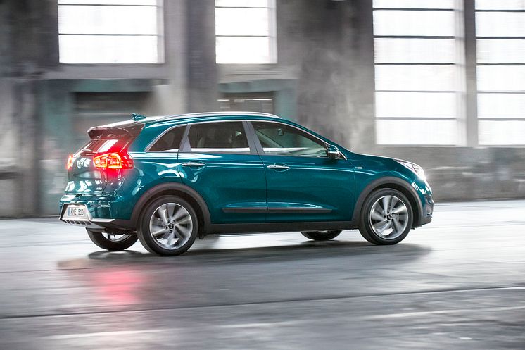 Kia Niro Hybrid, premiär på bilsalongen i Genève