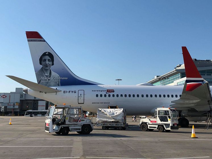 EI FYG - María Zambrano (horizontal) B737 MAX