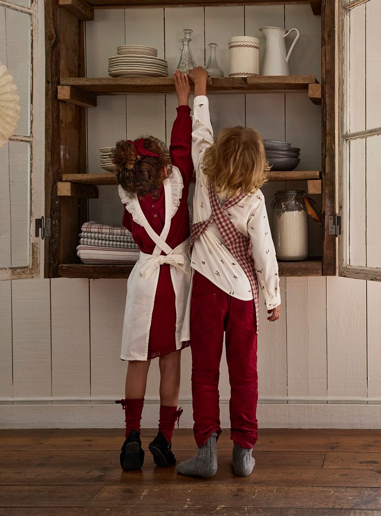 2444_newbie_christmas_2_0154_S_OK (1).jpg