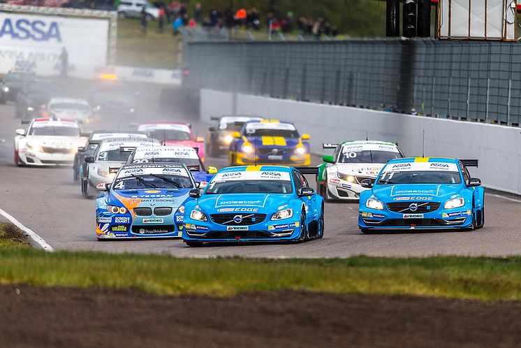 STCC dueller i skymningen på Mantorp Park