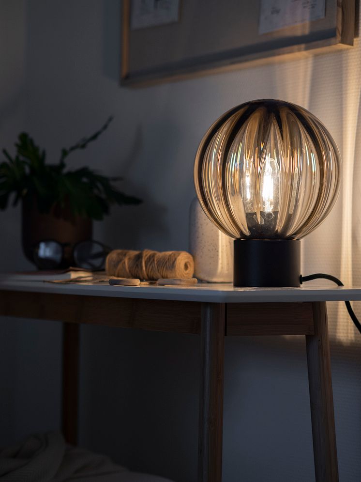 Bordlampe Krystallkule Optikk Kakao