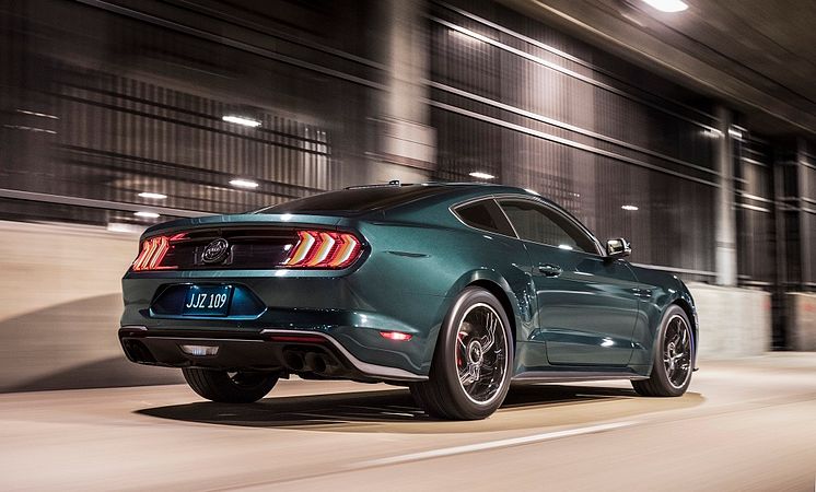 2019-Mustang-Bullitt-4b