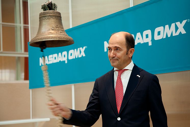 Cavotec CEO Ottonel Popesco rings the OMX trading bell. #Cavotec #OMX