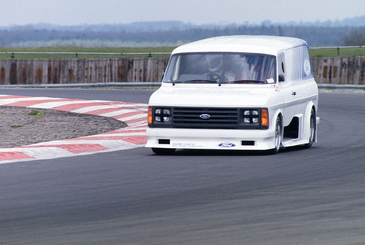 1984 SuperVan