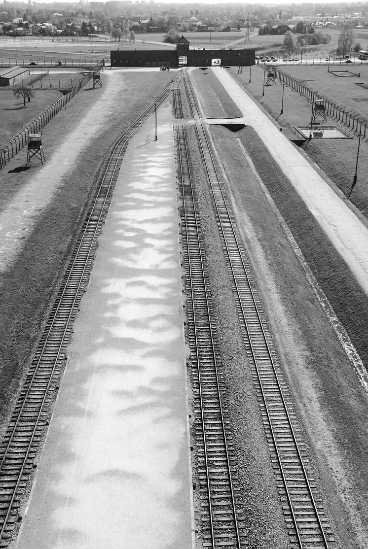 Death Gate and selection ramp at Auschwitz II - Birkenau - Photo by Pawel Sawicki © Auschwitz-Birkenau State Museum - Musealia