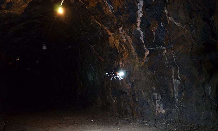Självkörande drönare vid Luleå tekniska universitet undersöker bergrum