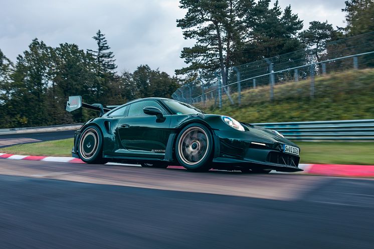 Porsche 911 GT3 RS Manthey Kit