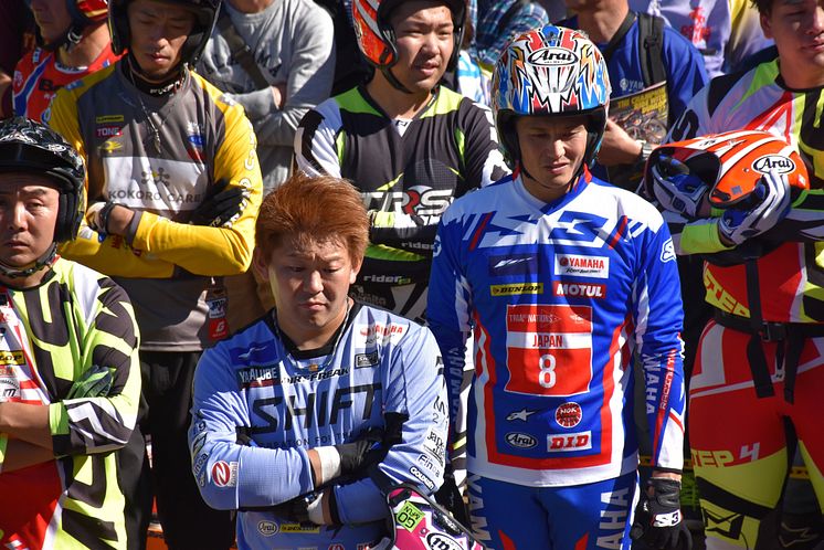 2018100802_008xx_JTR_Rd6_野崎選手_黒山選手_4000