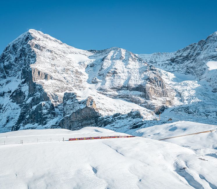 Das Skigebiet Um Interlaken Mit Dem Zug Sehr Gut Zu Erreichen