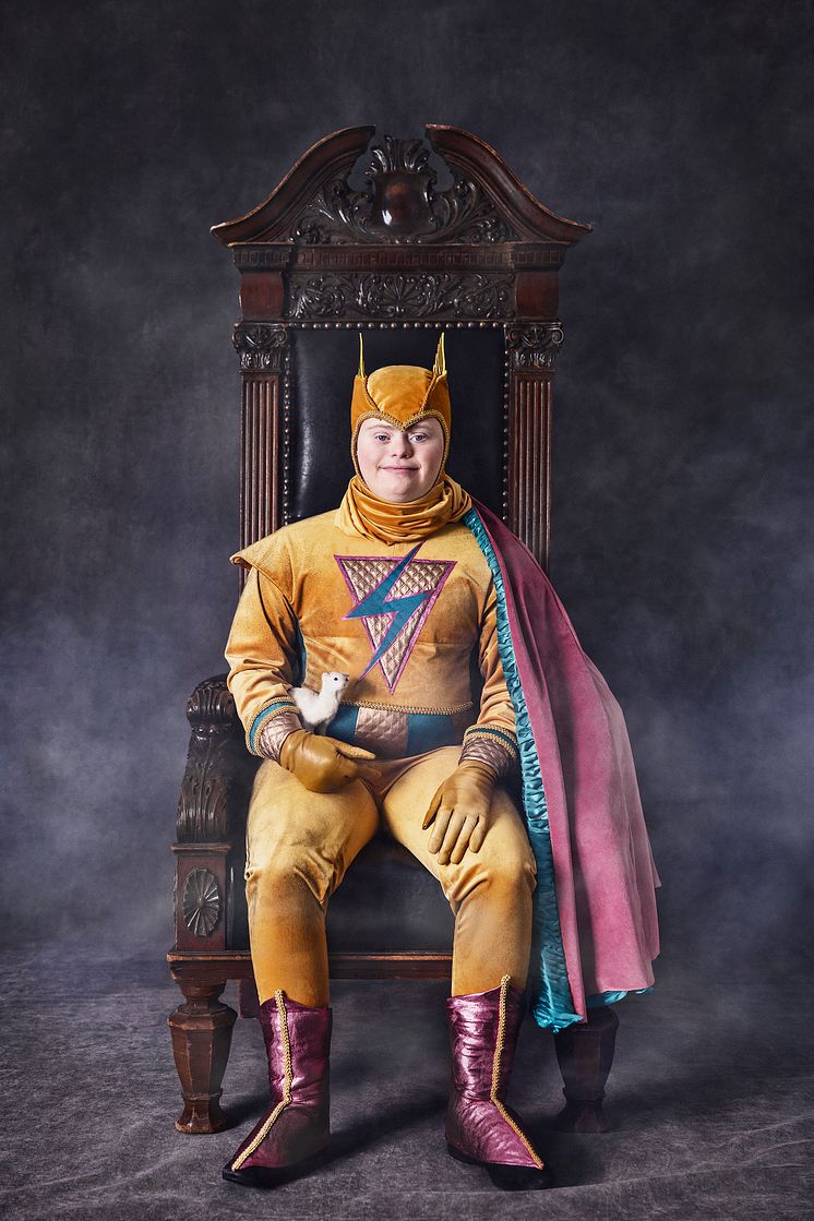 Superhjälten, från utställningen Ikoner. Foto Emma Svensson