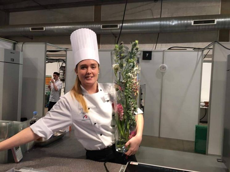Caterelev fra Kokkenes Køkken Nicole Højbjerg Pedersen er klar til finalen i DM i Skills 2016
