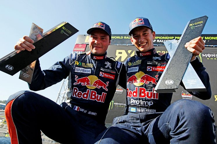 Team Peugeot Hansen körde hem guldet i märkes-VM i Rallycross 2015