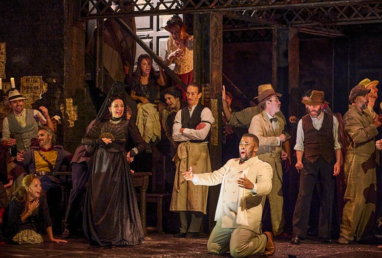 Luthando Qave som Escamillo i Carmen (2024)