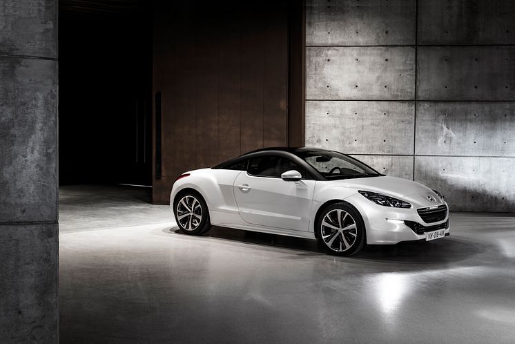 Nya Peugeot RCZ