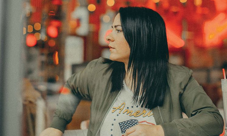 ​Storbritaniens stjernespire Lucy Spraggan indtager VEGA med storhittende folknumre