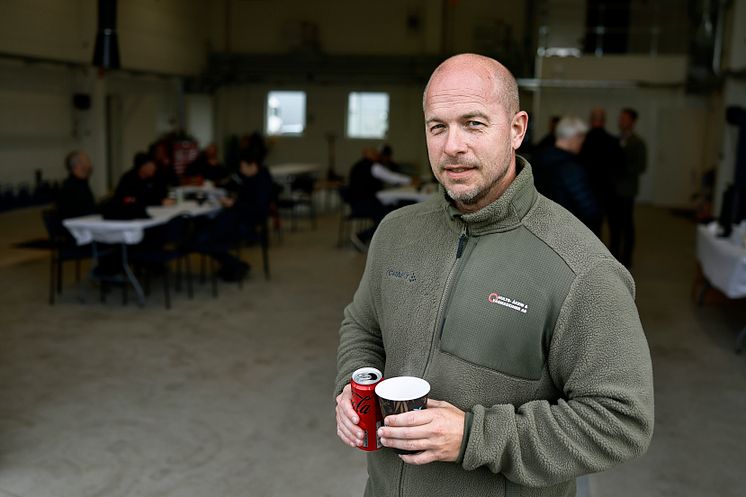 Tomas Hult, Hults Åkeri och Vägmaskiner