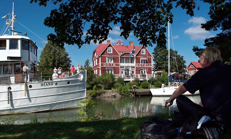 Göta Hotell + passagerarbåt