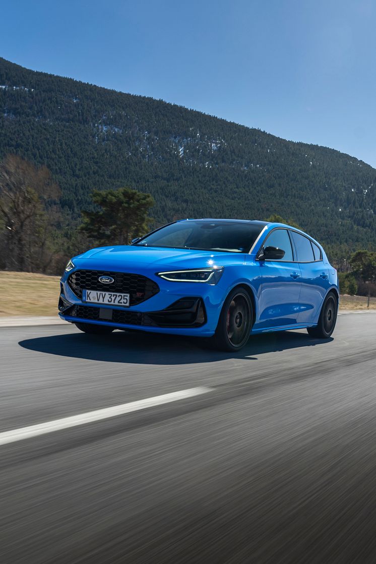 2024_FORD_FOCUS-ST_55.jpg