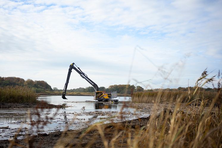 Volvo EC220E LR Big Float i Klosterviken