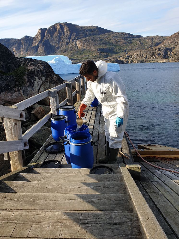 Master student Hadi handling wastewater as part of his master thesis. Photo Pernille E. Jen