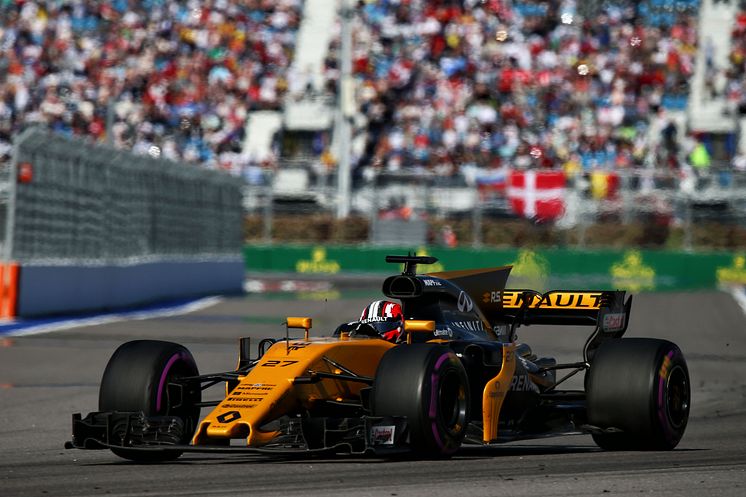 Renault F1 bil i Rysslands Grand Prix