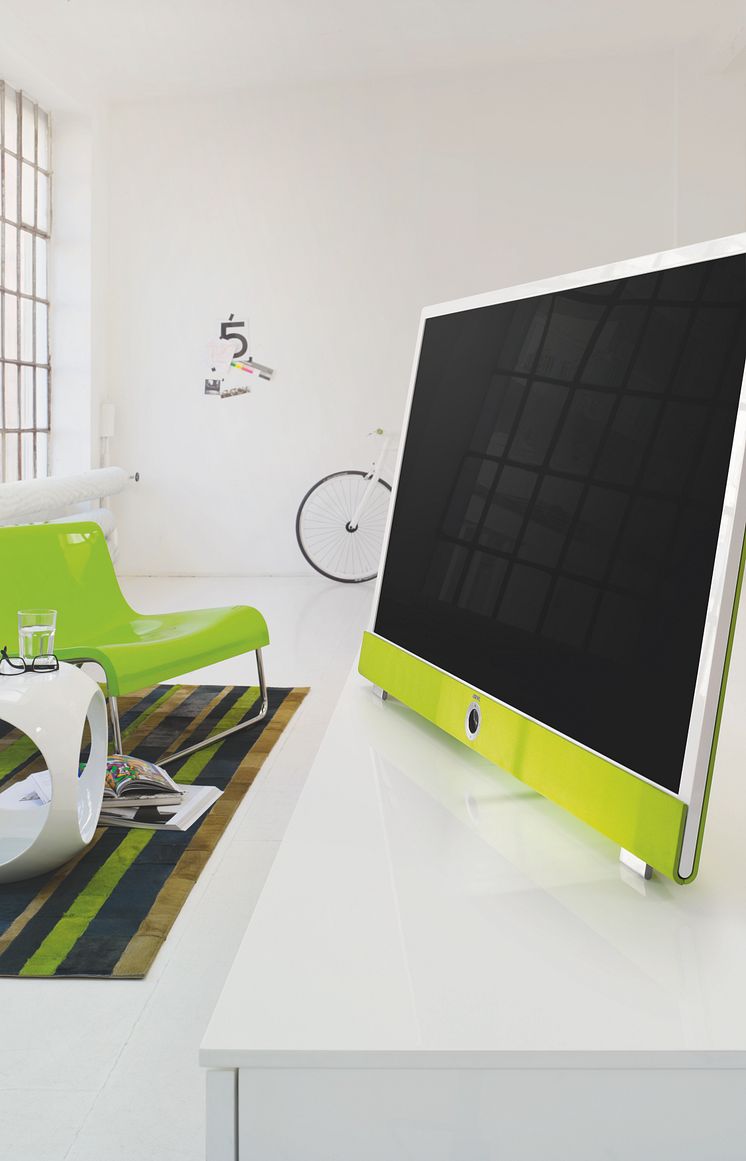 Design-tv fra Loewe - på Table Stand CID Dynamic