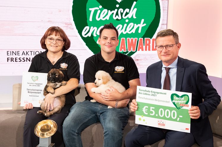 Fressnapf TEA 2021 Tierschutzengagement des Jahres Welpennesterl mit Hermann Aigner