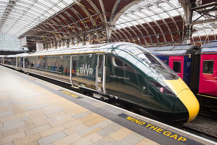 GWR unveils new Hitachi train in celebration of 175 years of first passenger service between Bristol and London