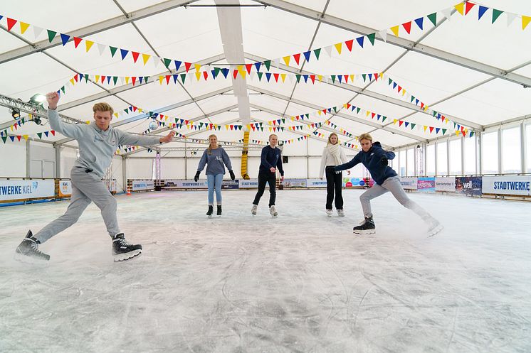 Stadtwerke Eisfestival 2023_24