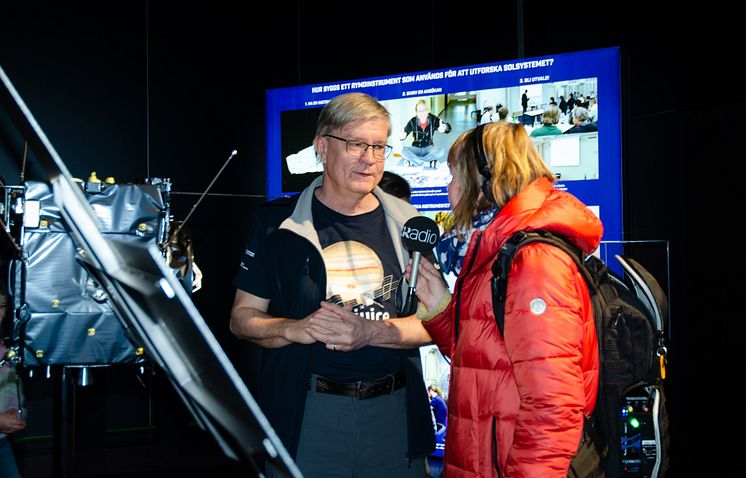 PRESSBILD_IRF_Jan-Erik_Wahlund i radiointervju