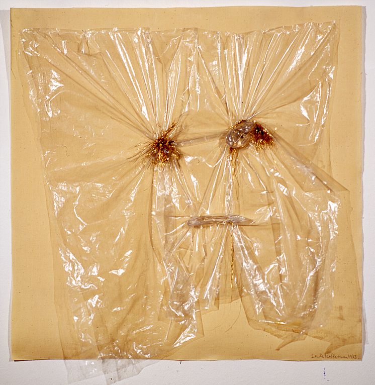 Lenke Rothman, Ansikte i plast med guldtrådar, 1975