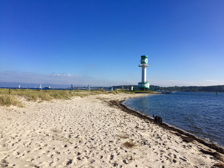 Leuchtturm Friedrichsort Flackensteiner Strand (c)Kiel-Marketing