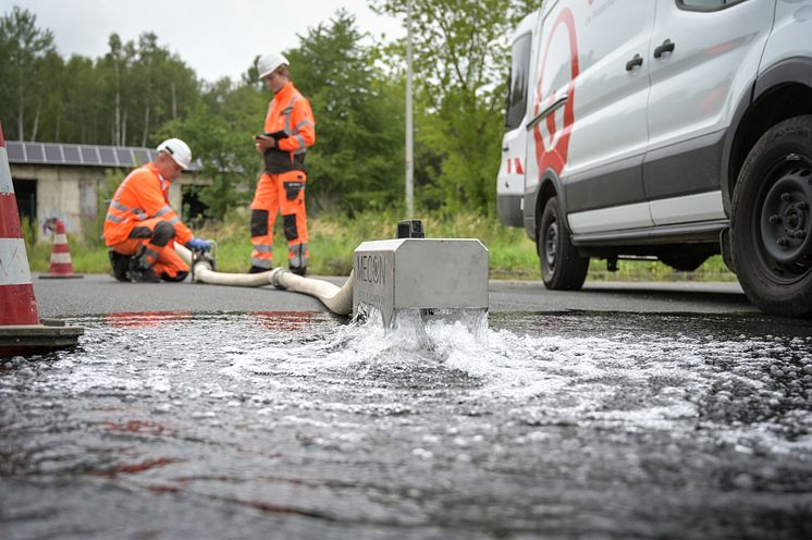 Veolia Spülung Hydrant_Heiko Rebsch