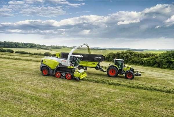 2018 JAGUAR TERRA TRAC with headland protection