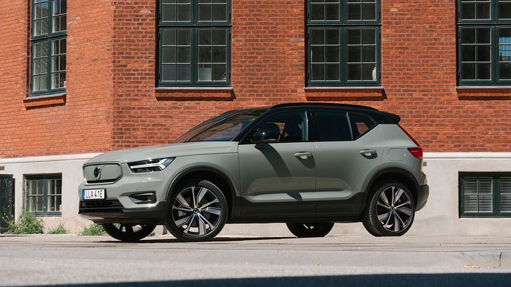 VolvoXC40_Recharge-Twin - Sage Green.jpg