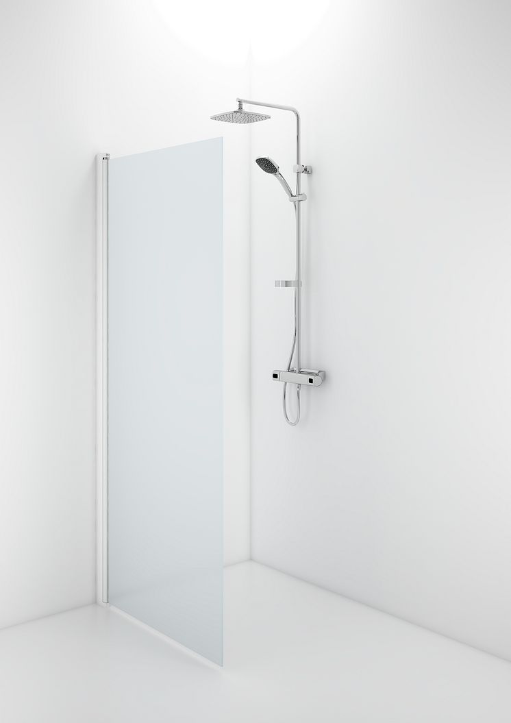 Enkelhet i badrummet med den nya stilrena duschväggserien Ifö Space 