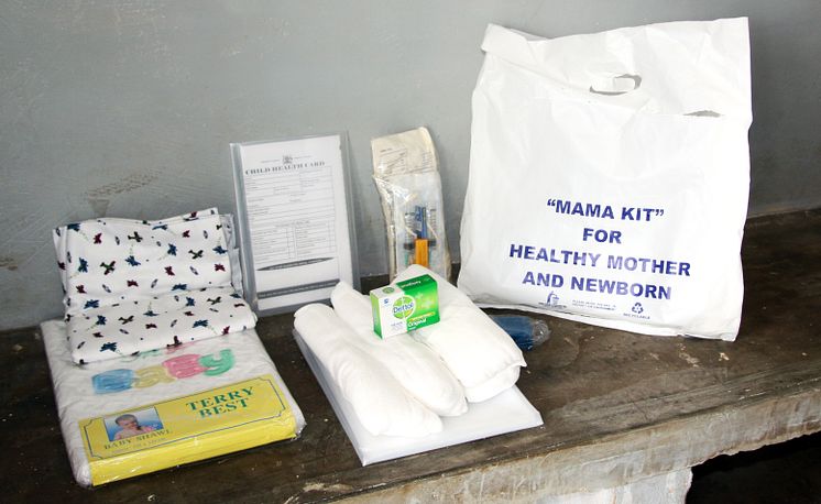 MamaKit till mödrar i Uganda