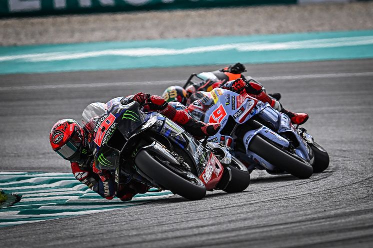 2023111301_005xx_MotoGP_rd18_クアルタラロ選手_4000