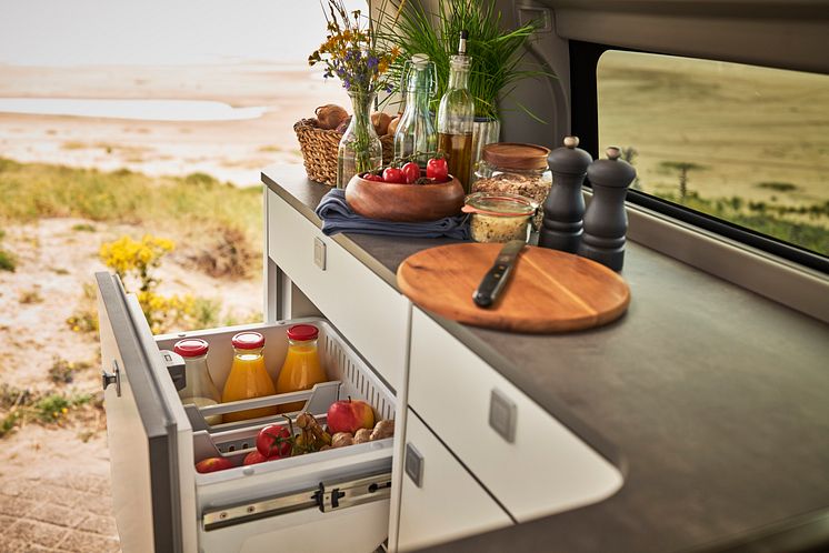 2024FordTransitNuggetLWBTitanium_9_drawer_fridge.jpg