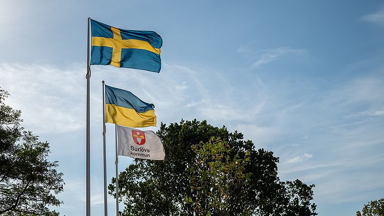 Flaggor Sverige Ukraina och Burlövs kommun-2669 MND.jpg