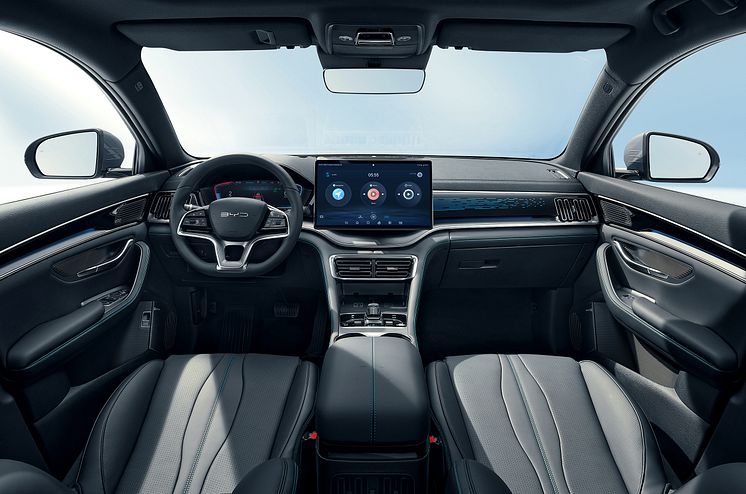 12、SEAL U_LHD_Interior_Black_download_JPG 2500px.jpg