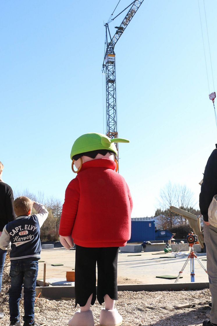 Blick hinter den Baustellenzaun im PLAYMOBIL-FunPark