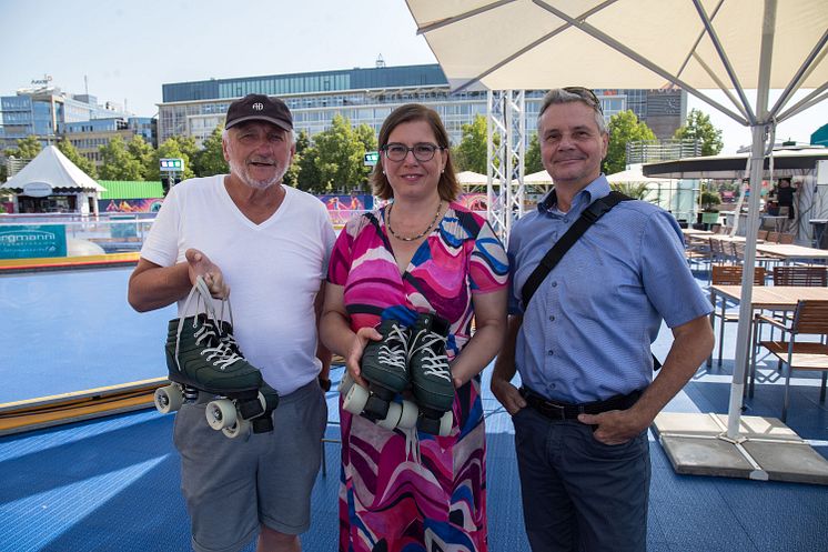 Arnold Bergmann, Dr. Skadi Jennicke und Dr. Walter Ebert (v.l.) präsentierten die Rollschuhbahn